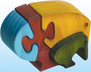 TARATA Kiwi Family - Colour A beautiful puzzle for younger children. Made from untreated NZ Pine & non-toxic colours