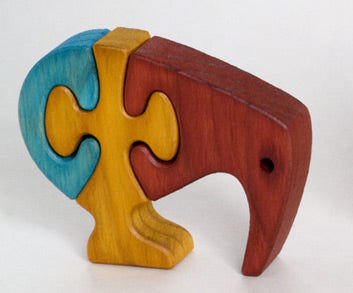 TARATA Slim Small Kiwi - Colour A beautiful puzzle for younger children.  Made from untreated NZ Pine & non-toxic colours