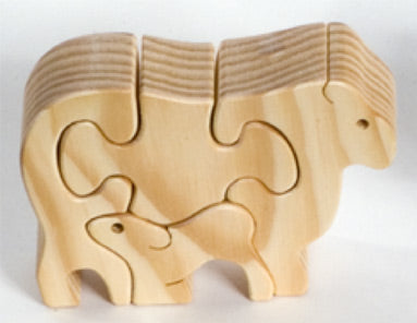 TARATA Sheep Family - Natural A beautiful puzzle for younger children.  Made from untreated NZ Pine